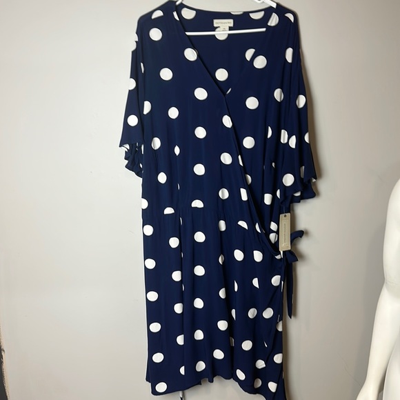 Blue wrap dress white polka dots 3X - Picture 6 of 7
